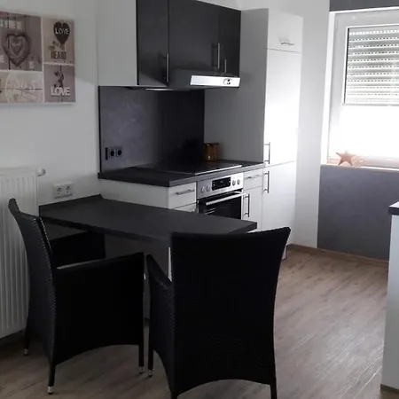 Darge Felbecke Lejlighed